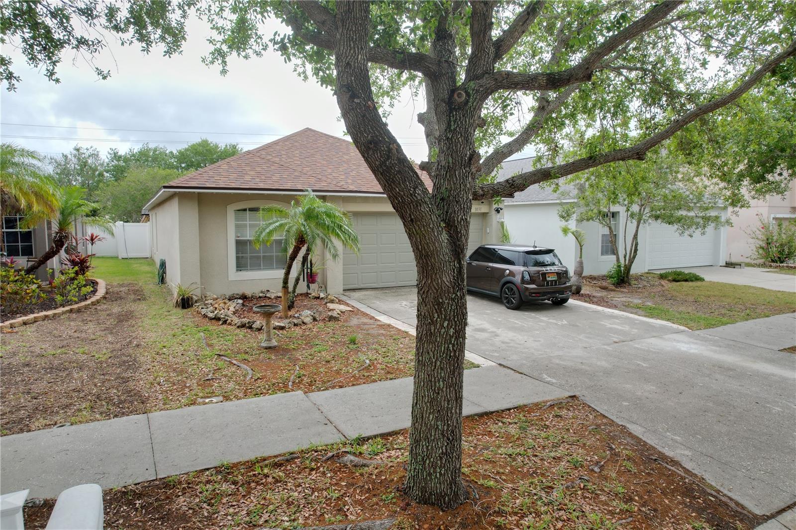 1031 Brenton Leaf Drive, FL
