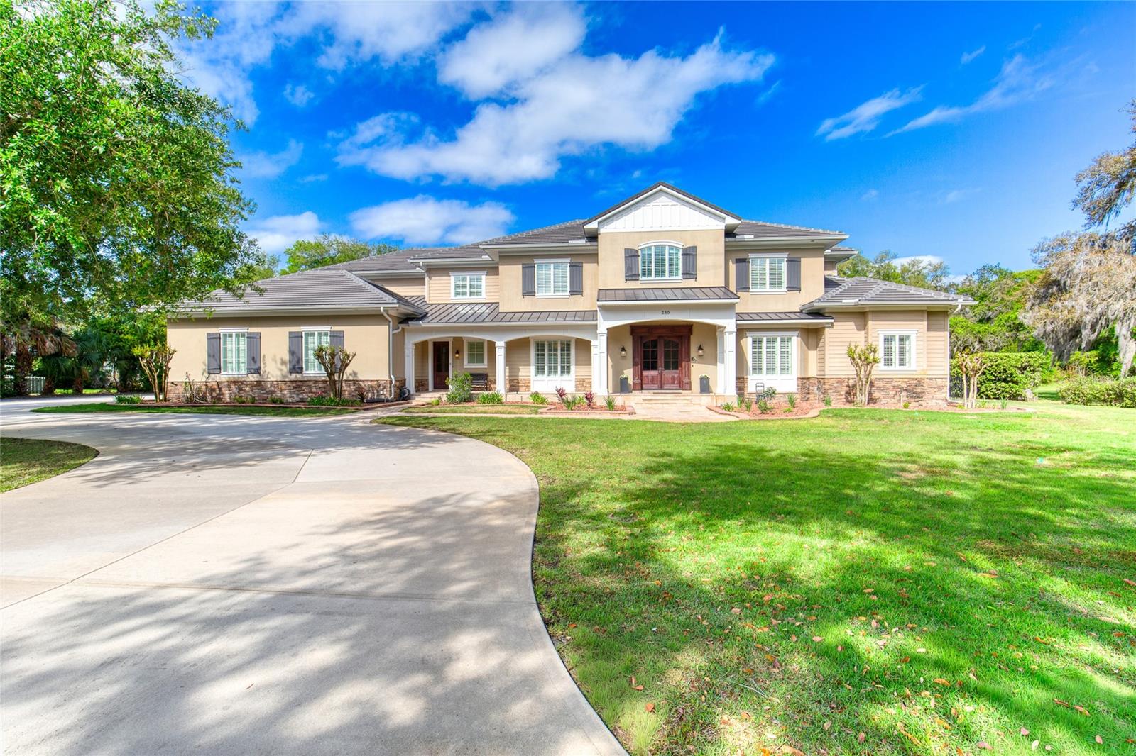 230 Parrulli Dr, FL