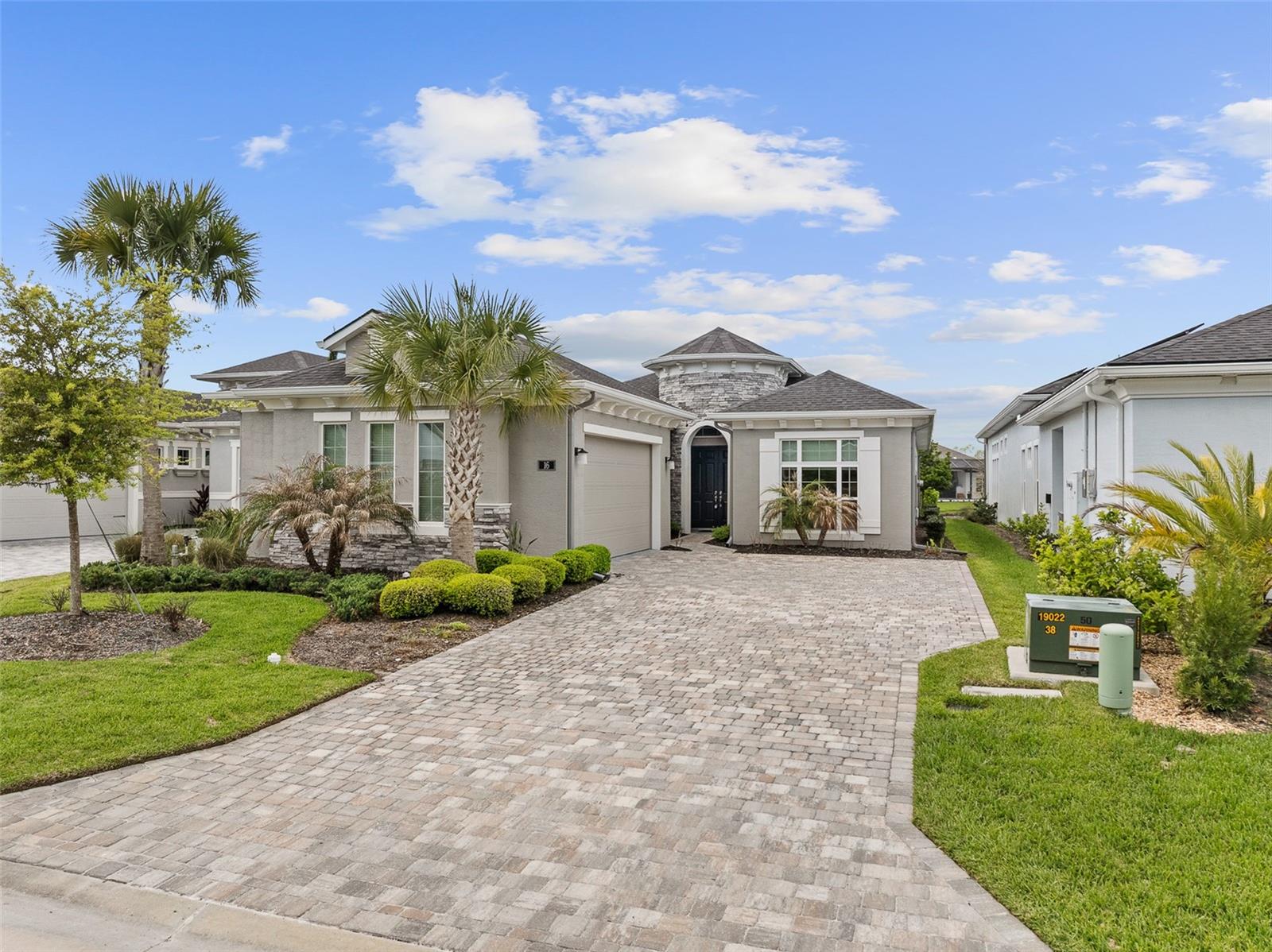 16 Kingswood Court, FL