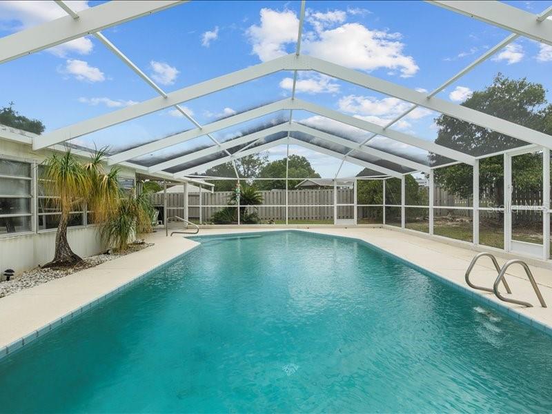 230 Lake Starr Boulevard, FL
