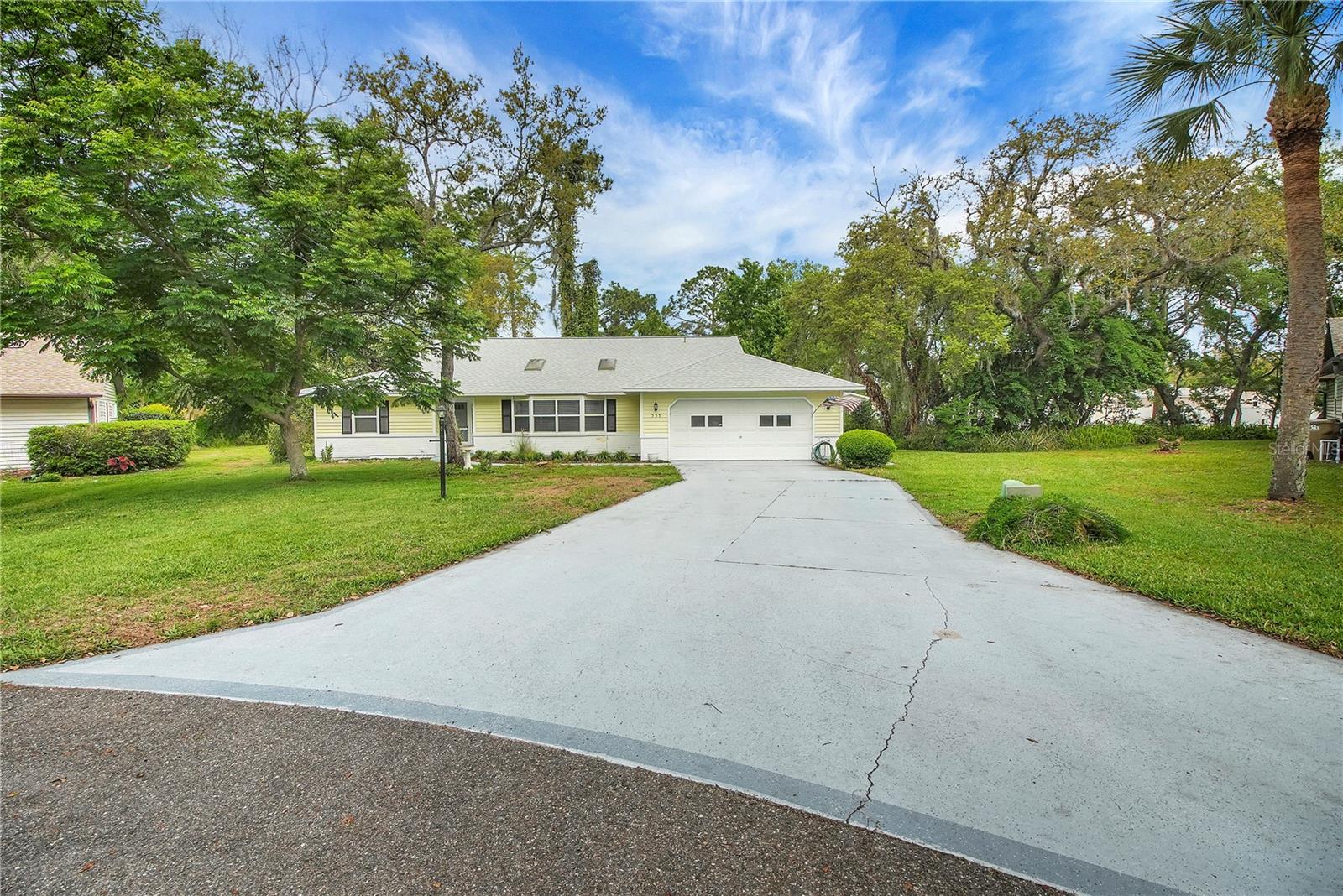 335 River Glass Ct, FL