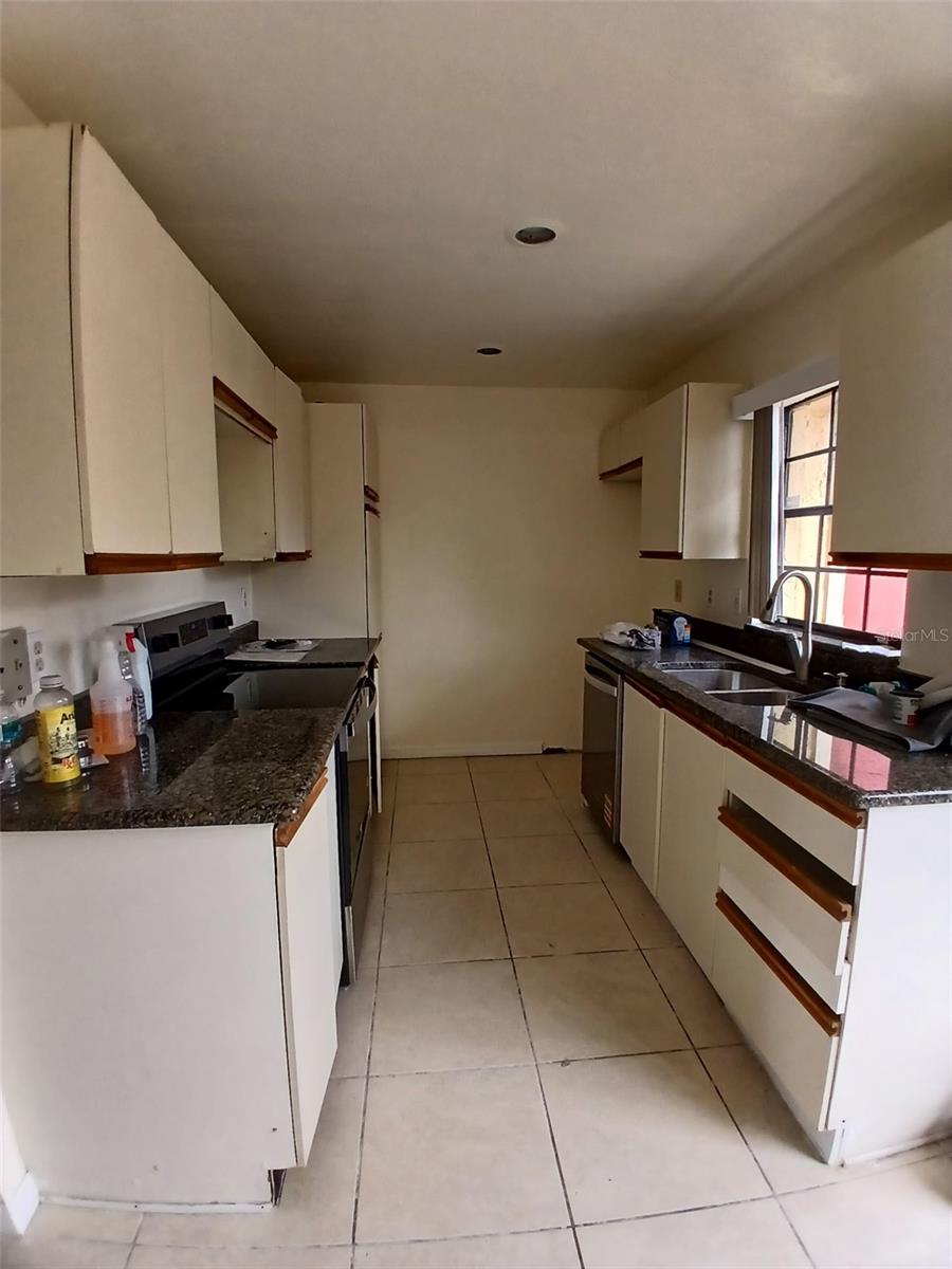 7454 Wynnewood Square, FL