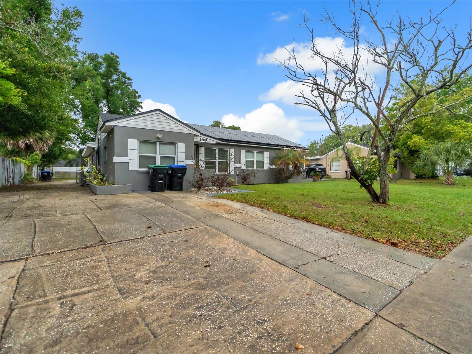 2600 Euston Road, FL