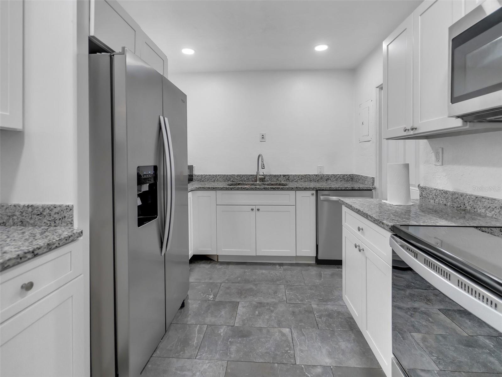 2600 Euston Road, FL