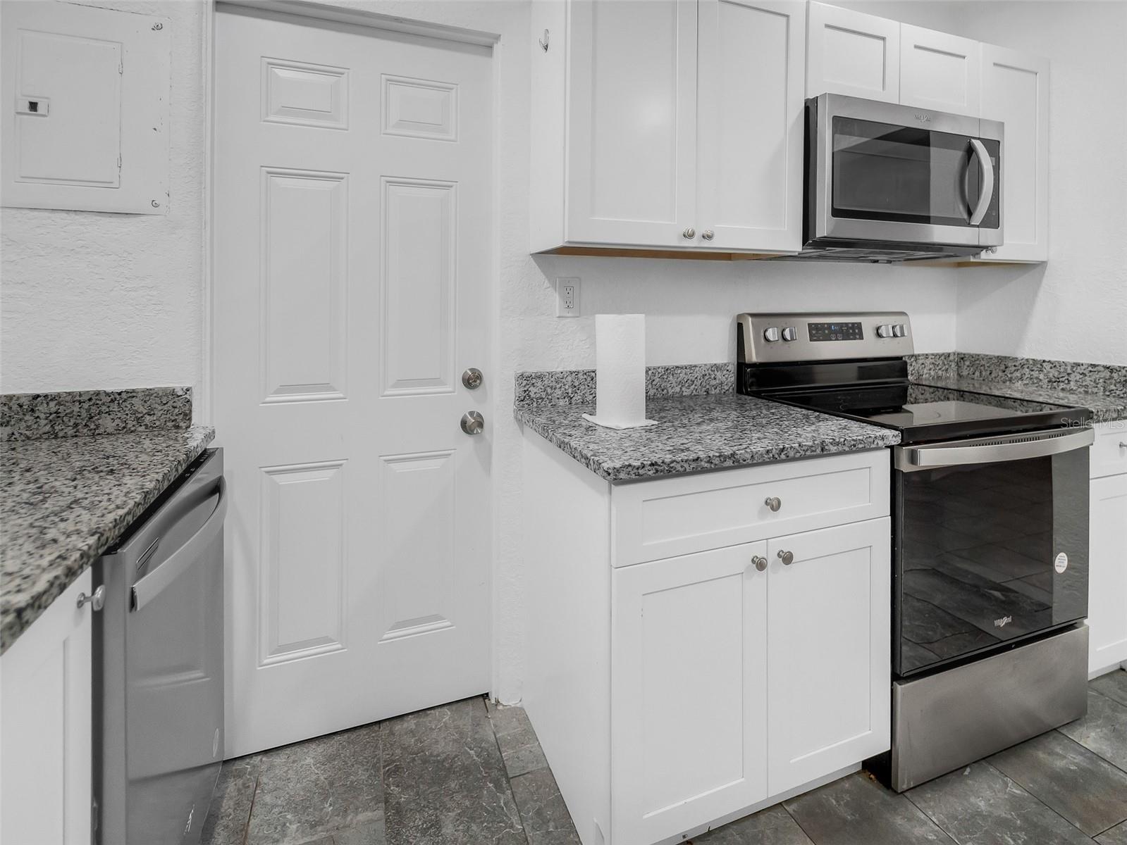 2600 Euston Road, FL