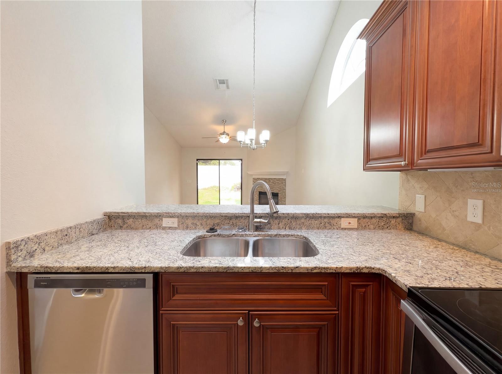1696 Chatham Circle, FL