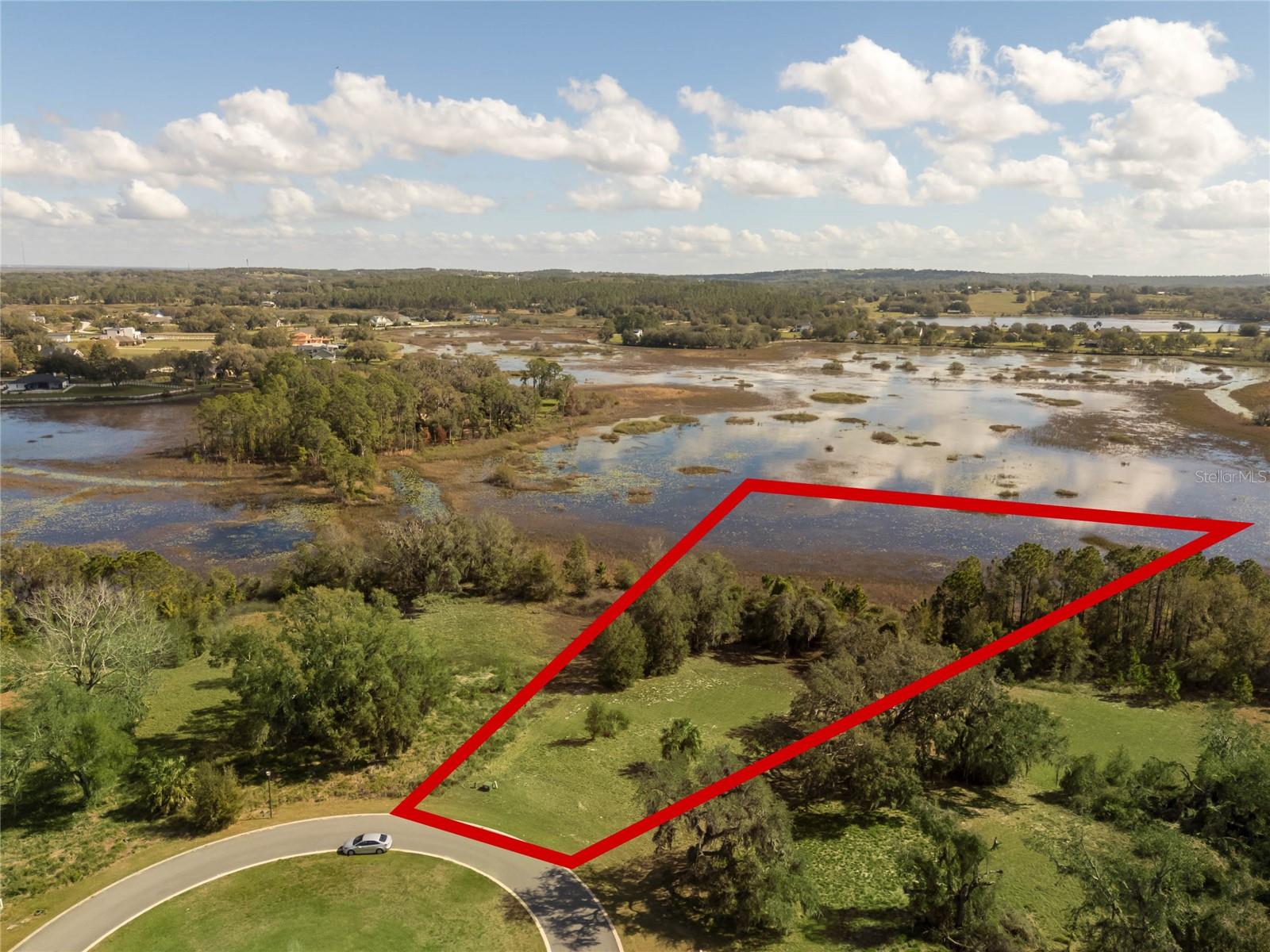 476 Long And Winding Rd, FL