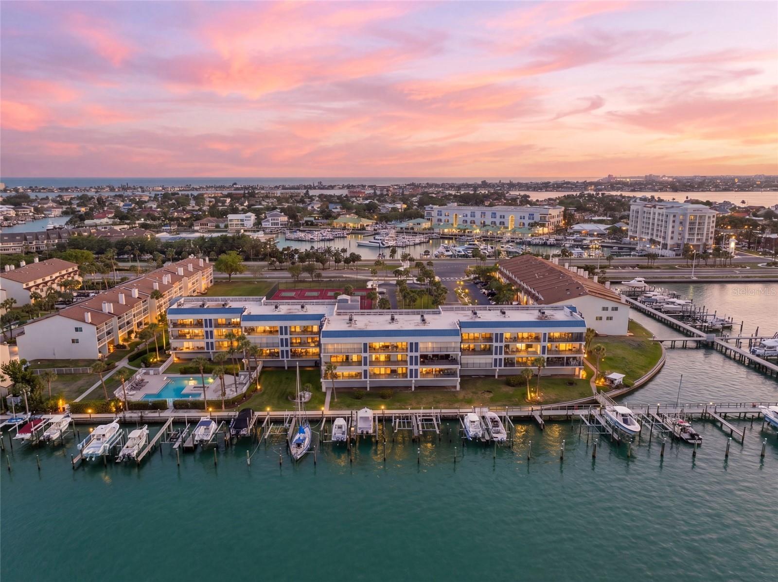 363 Pinellas Bayway, FL