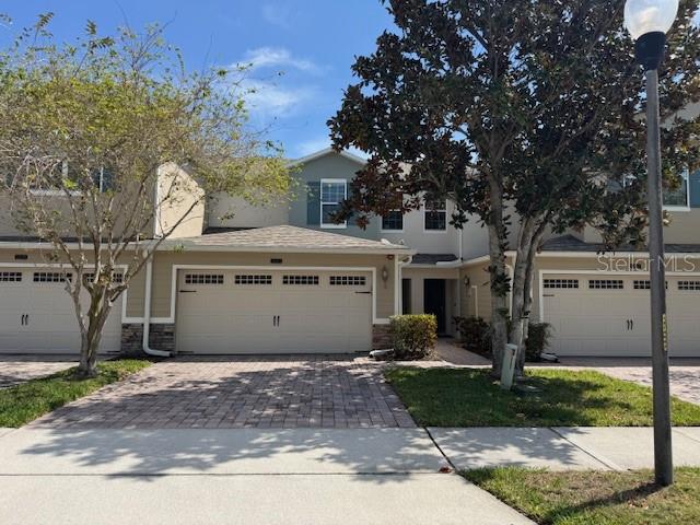 1221 Priory Cir, FL