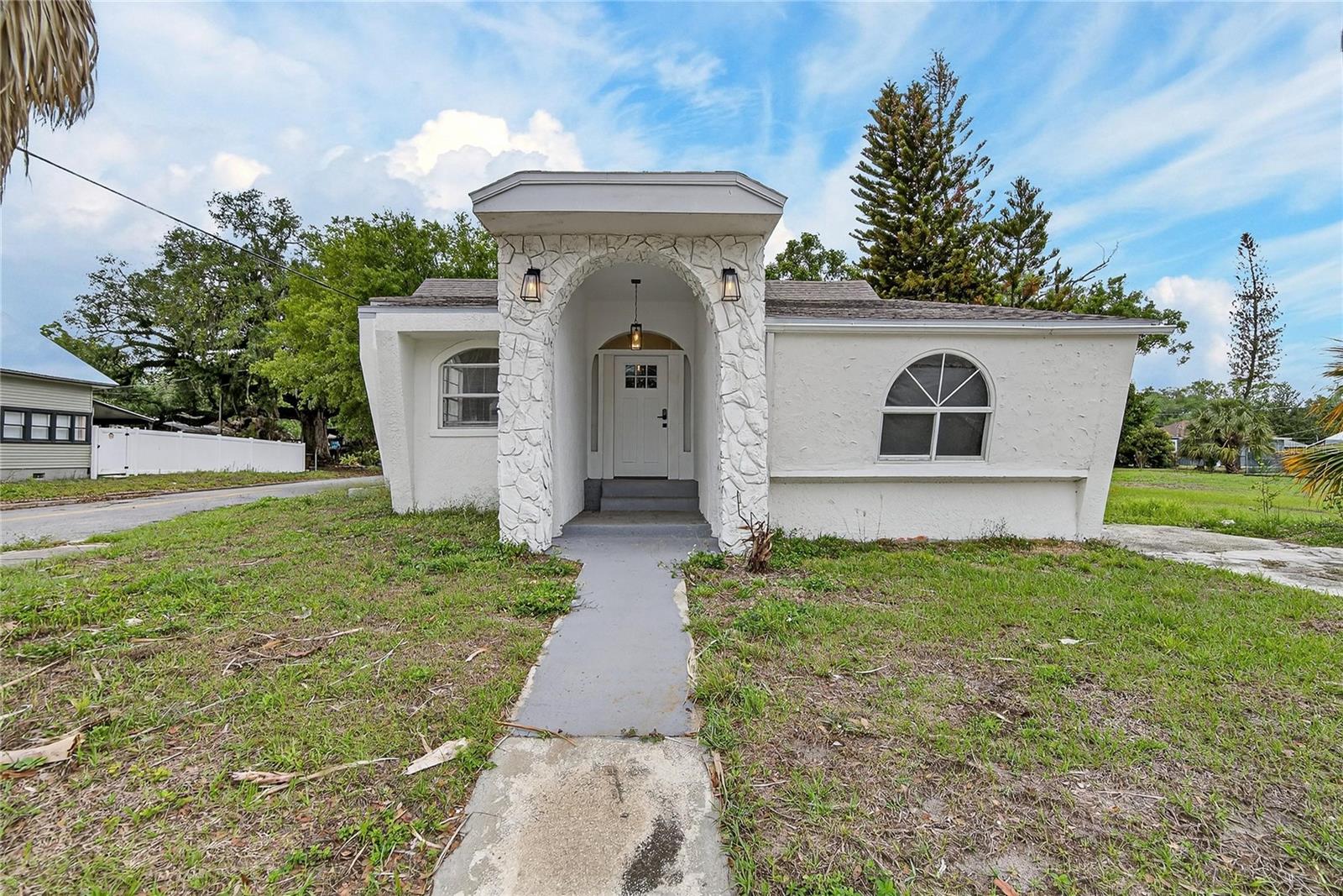 800 Church Avenue, FL