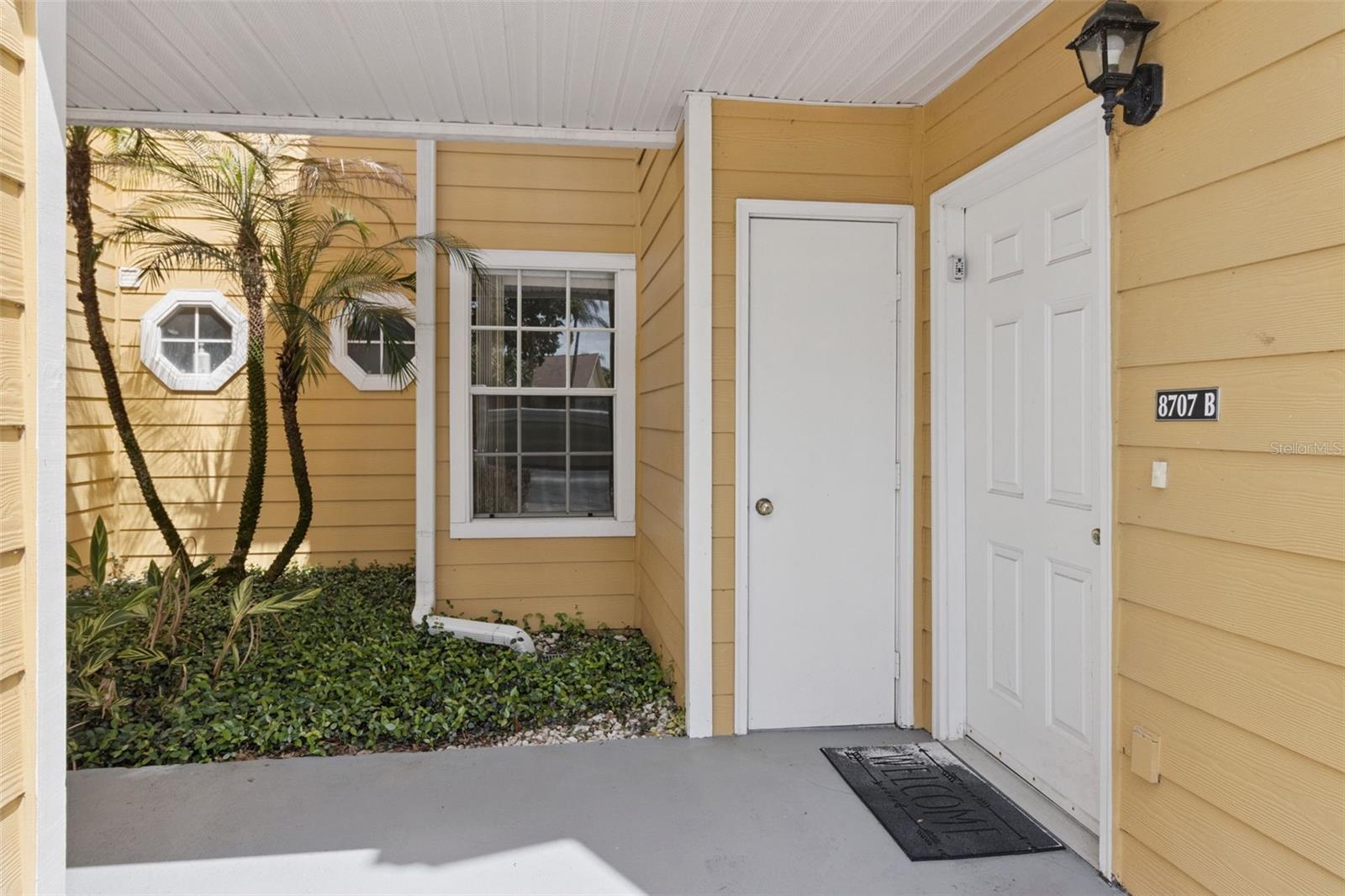 8707 Knightsbridge Court, FL