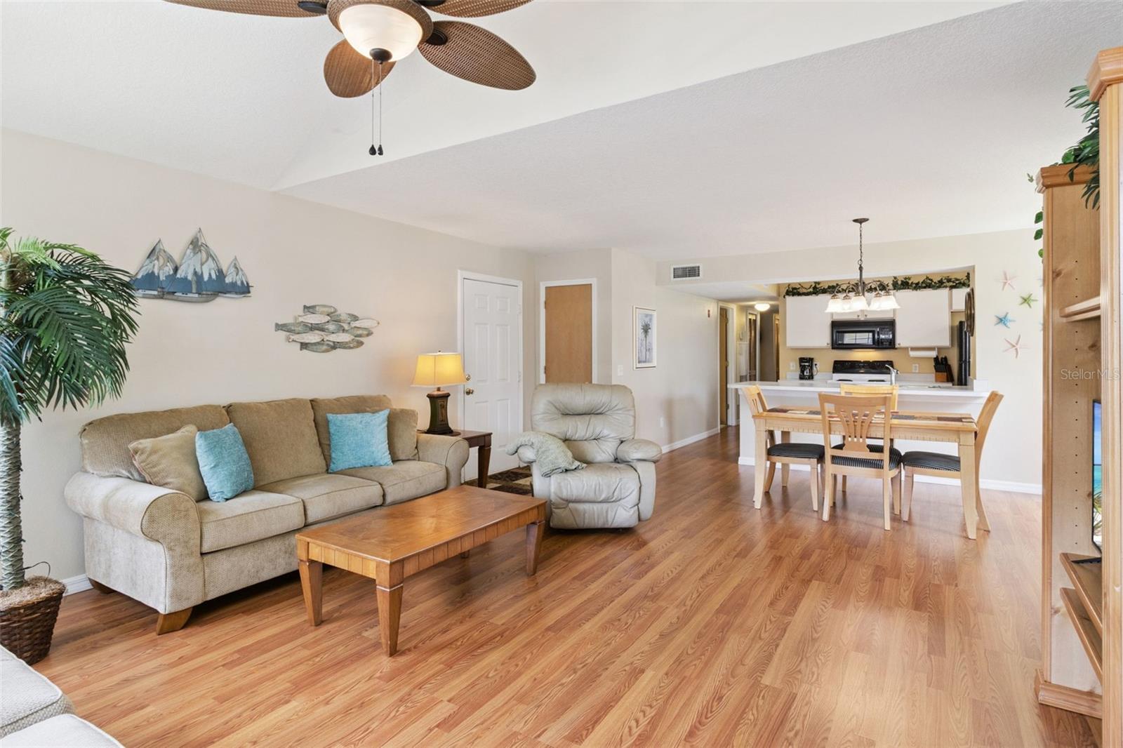 8707 Knightsbridge Court, FL