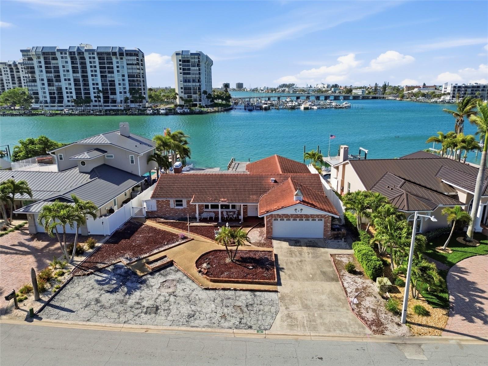 4 Bellevue Drive, FL