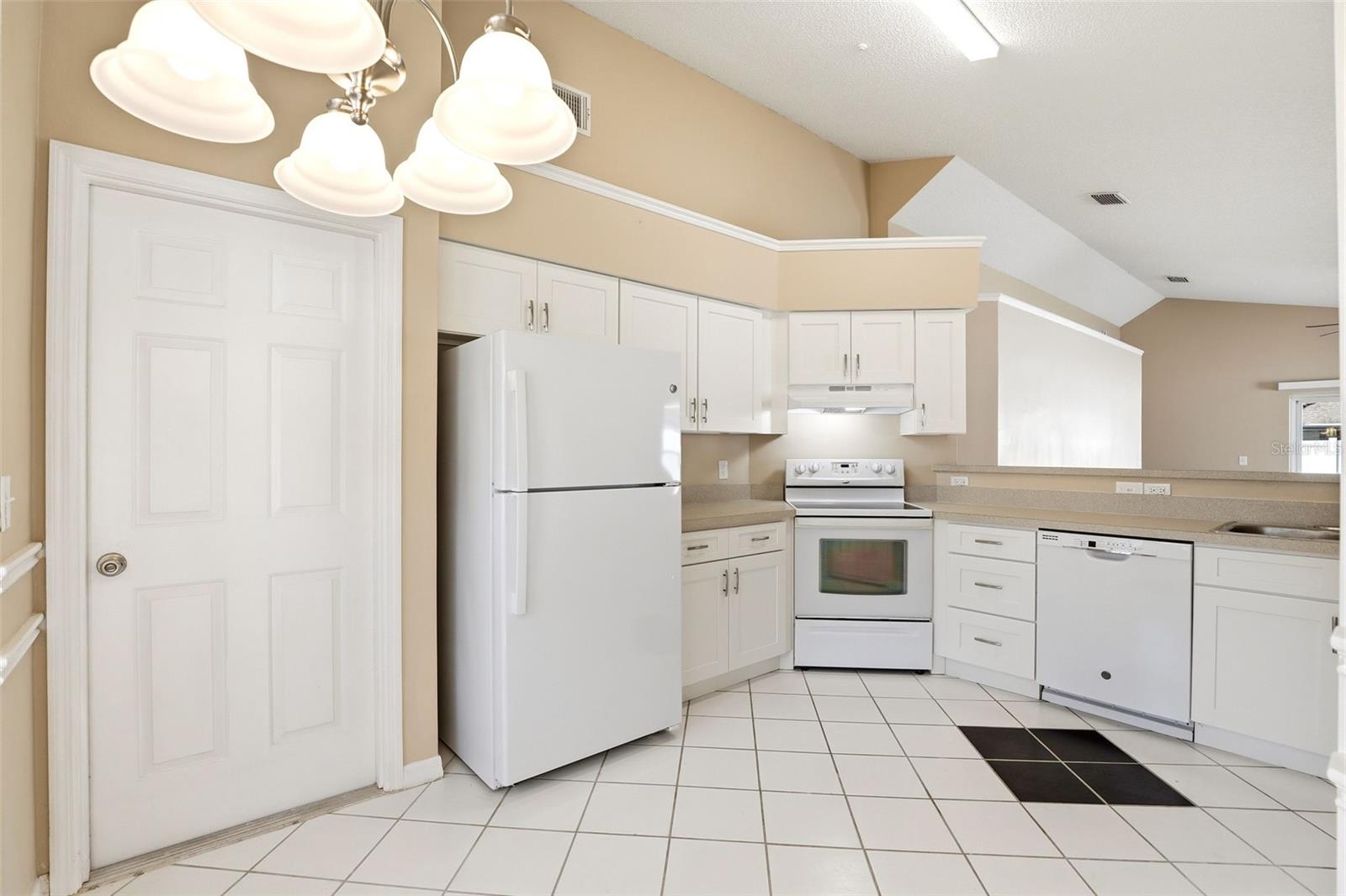 1094 Brielle Court, FL