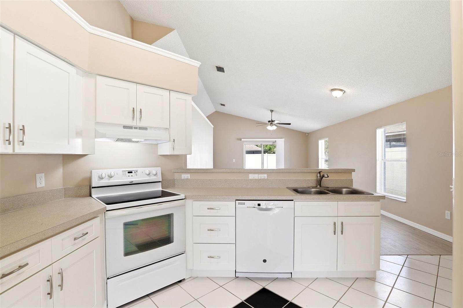 1094 Brielle Court, FL