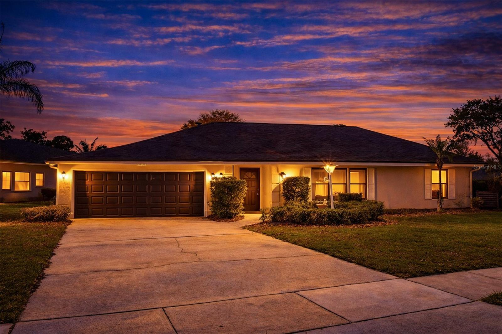 150 Lake Destiny Trl, FL