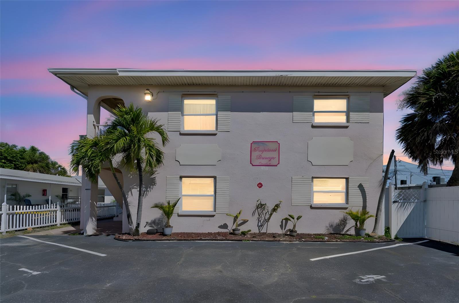 525 73rd Ave, FL