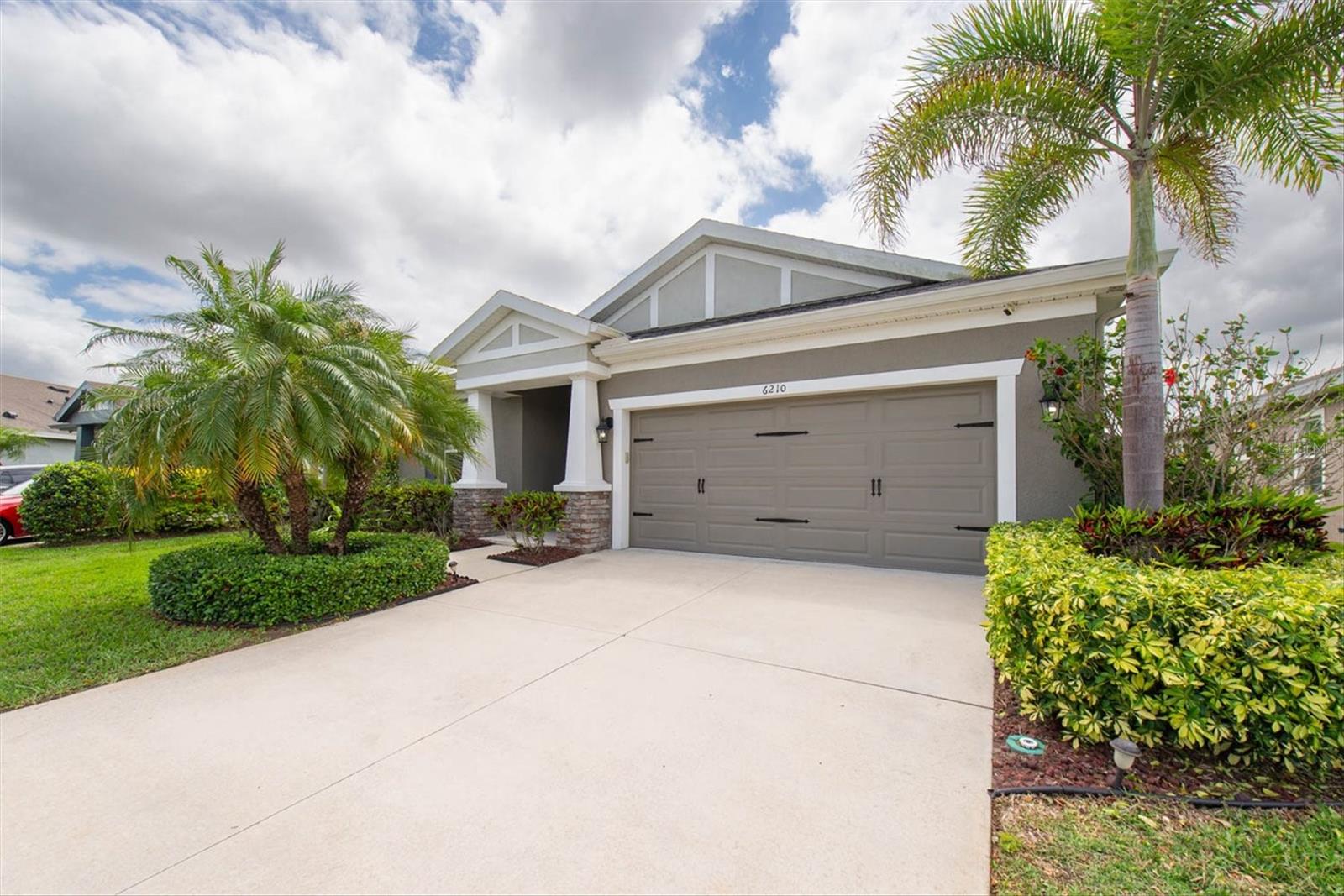 6210 Heirloom Place, FL