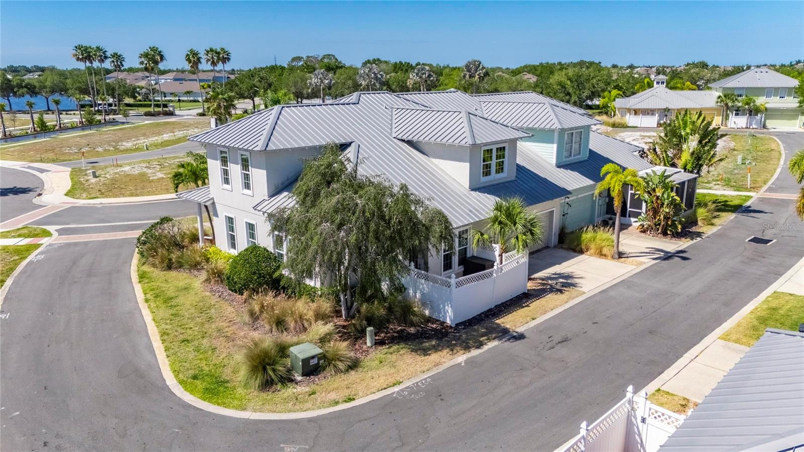5536 Luminar Pointe Lane, FL