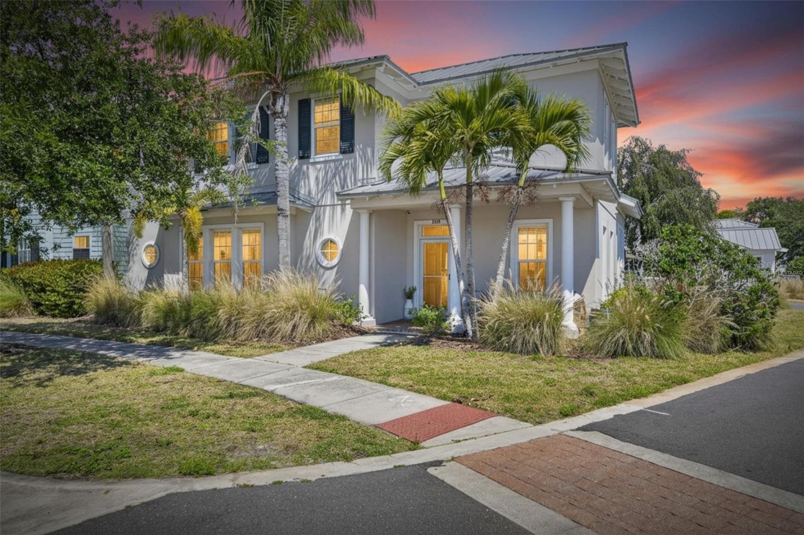 5536 Luminar Pointe Lane, FL
