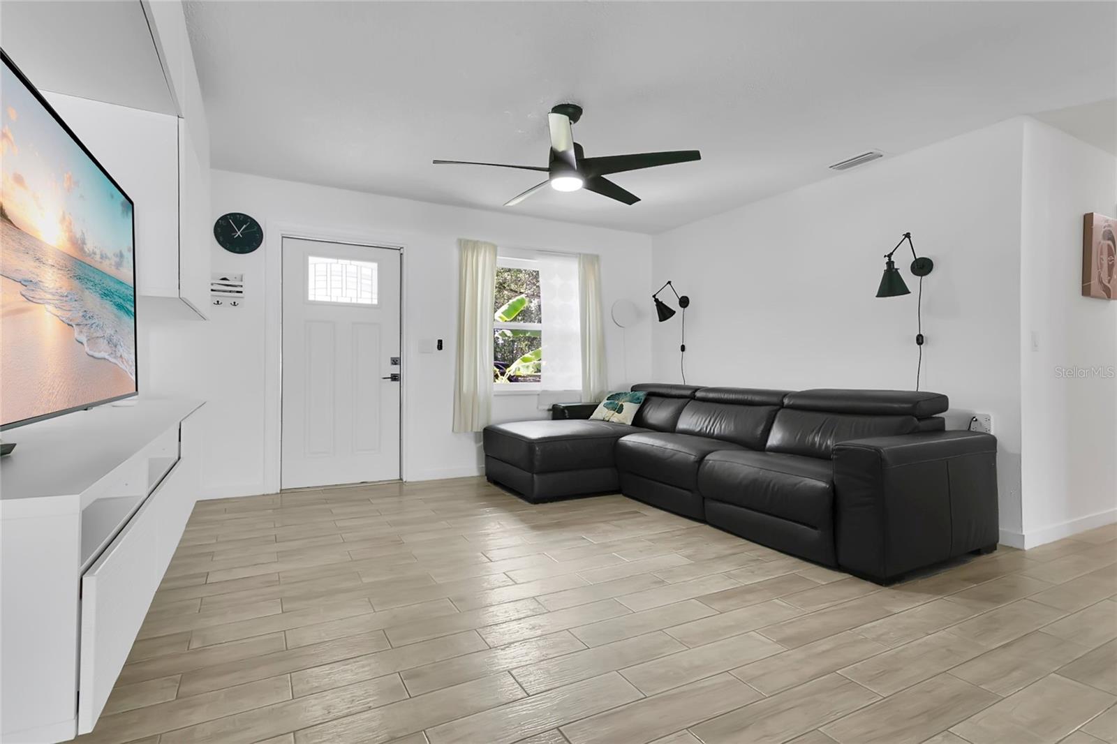 851 Darwin Drive, FL