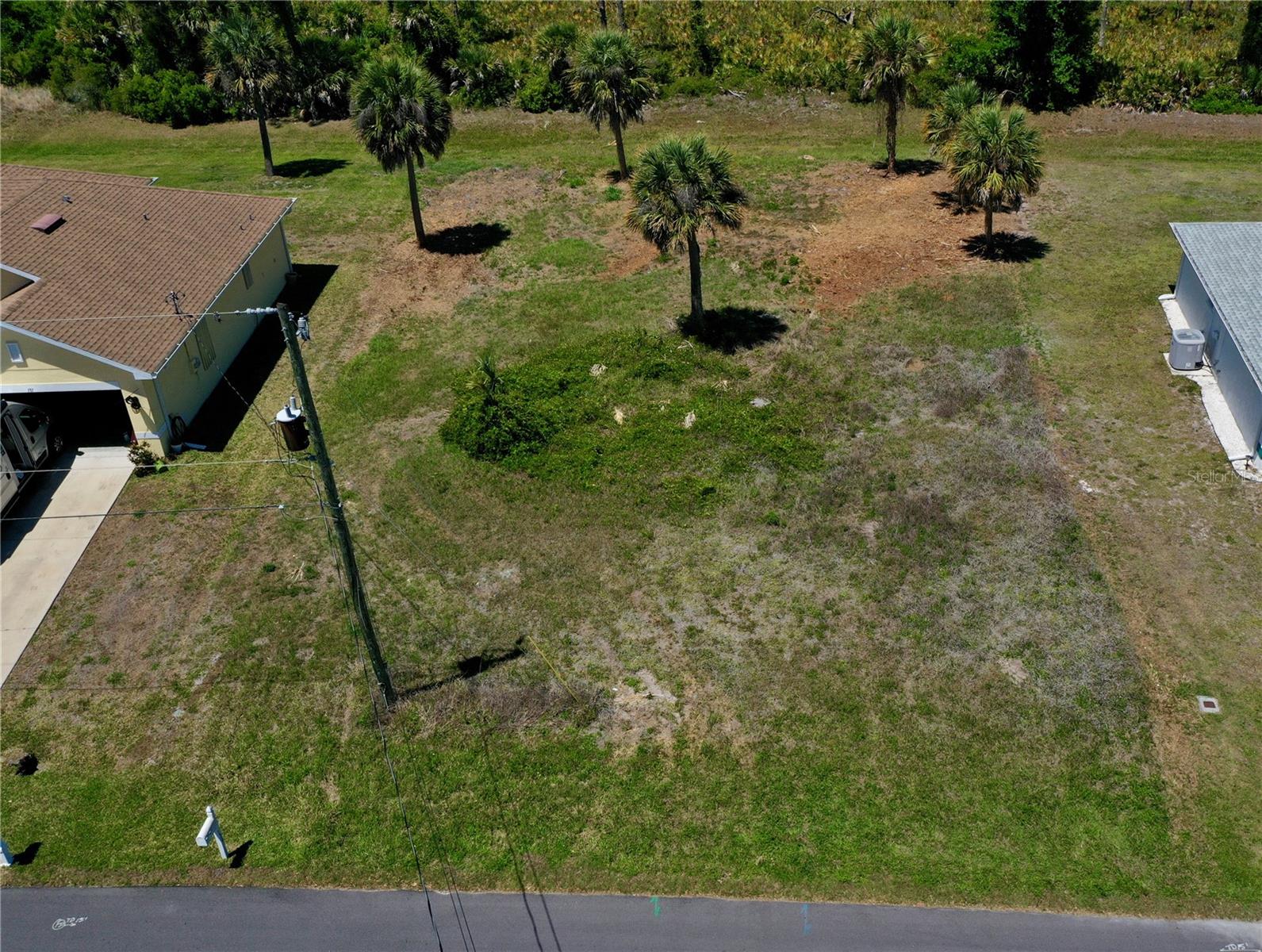 135 Long Meadow Ln, FL