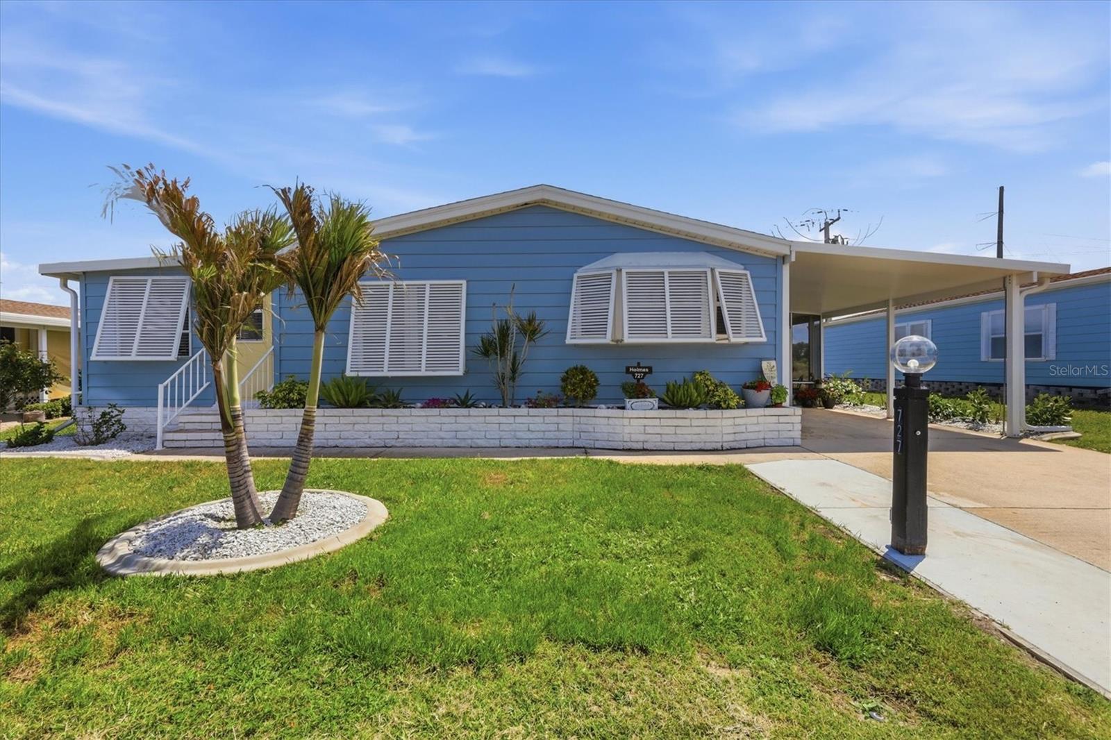 727 Butterfield Circle, FL