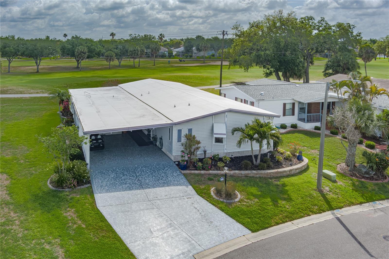8520 Countess Avenue Circle, FL