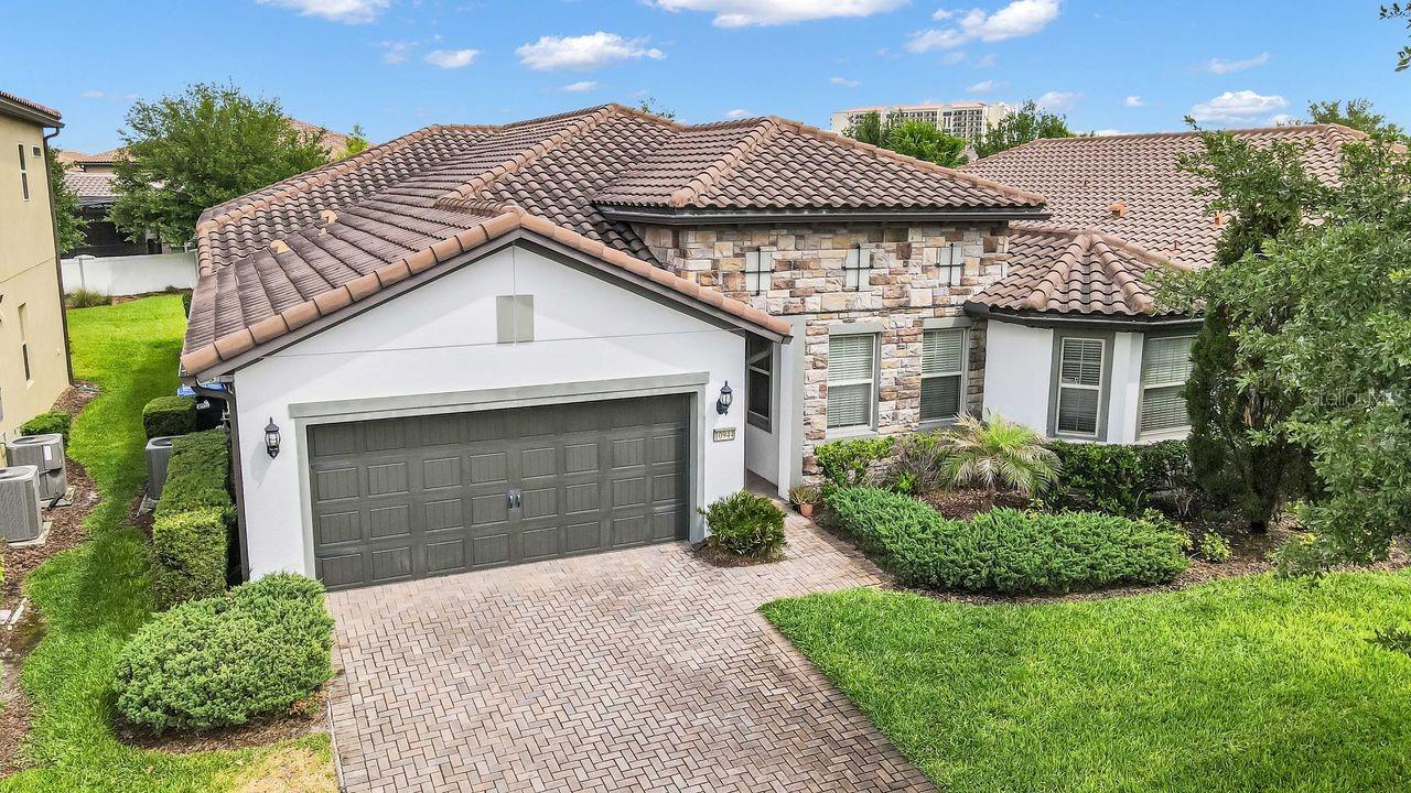 10944 Citron Oaks Drive, FL