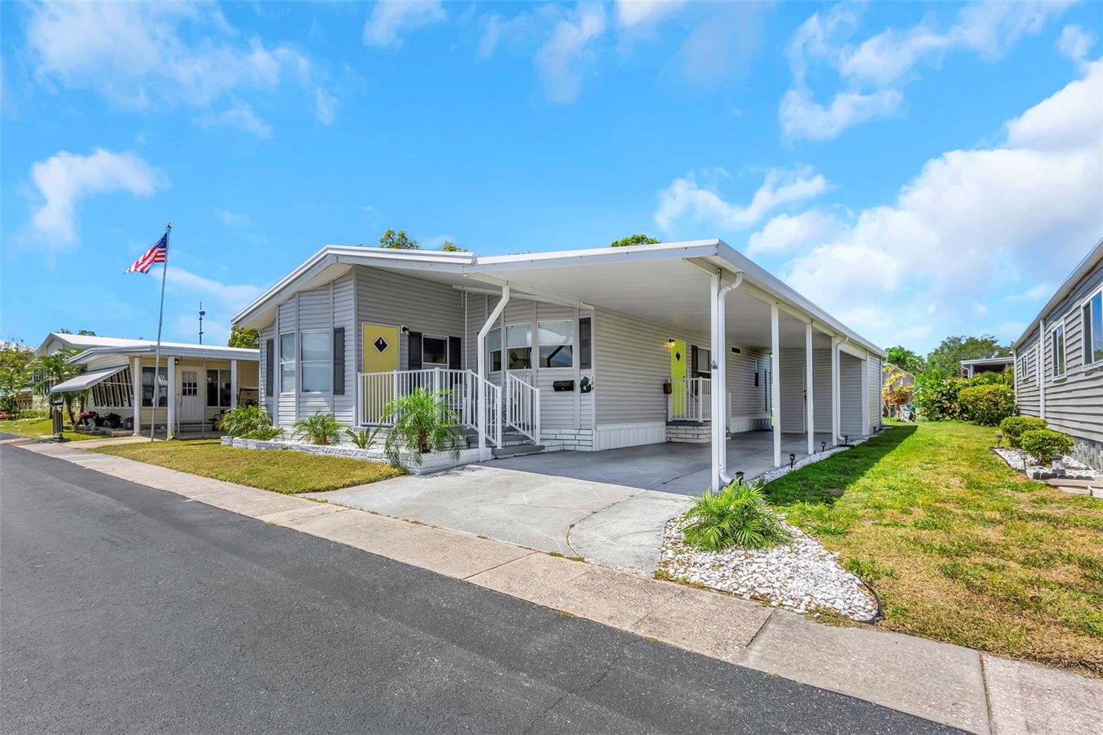 106 Thatch Palm St W, FL
