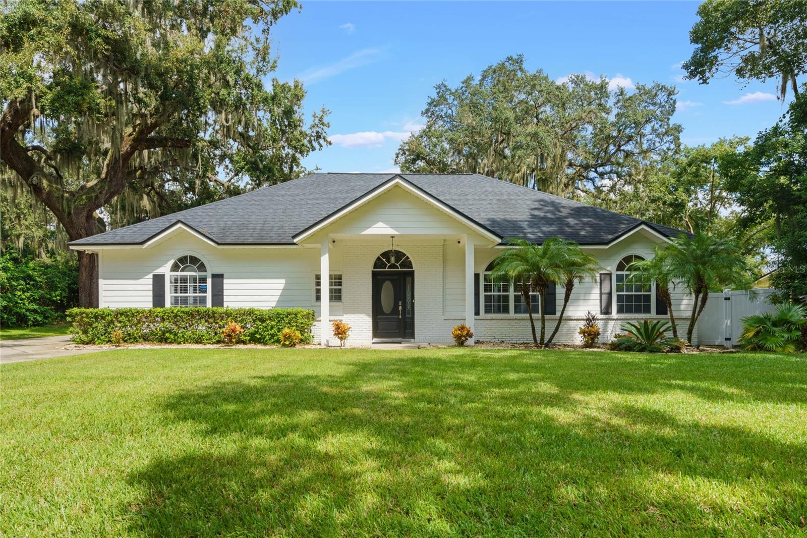 715 Magnolia St, FL