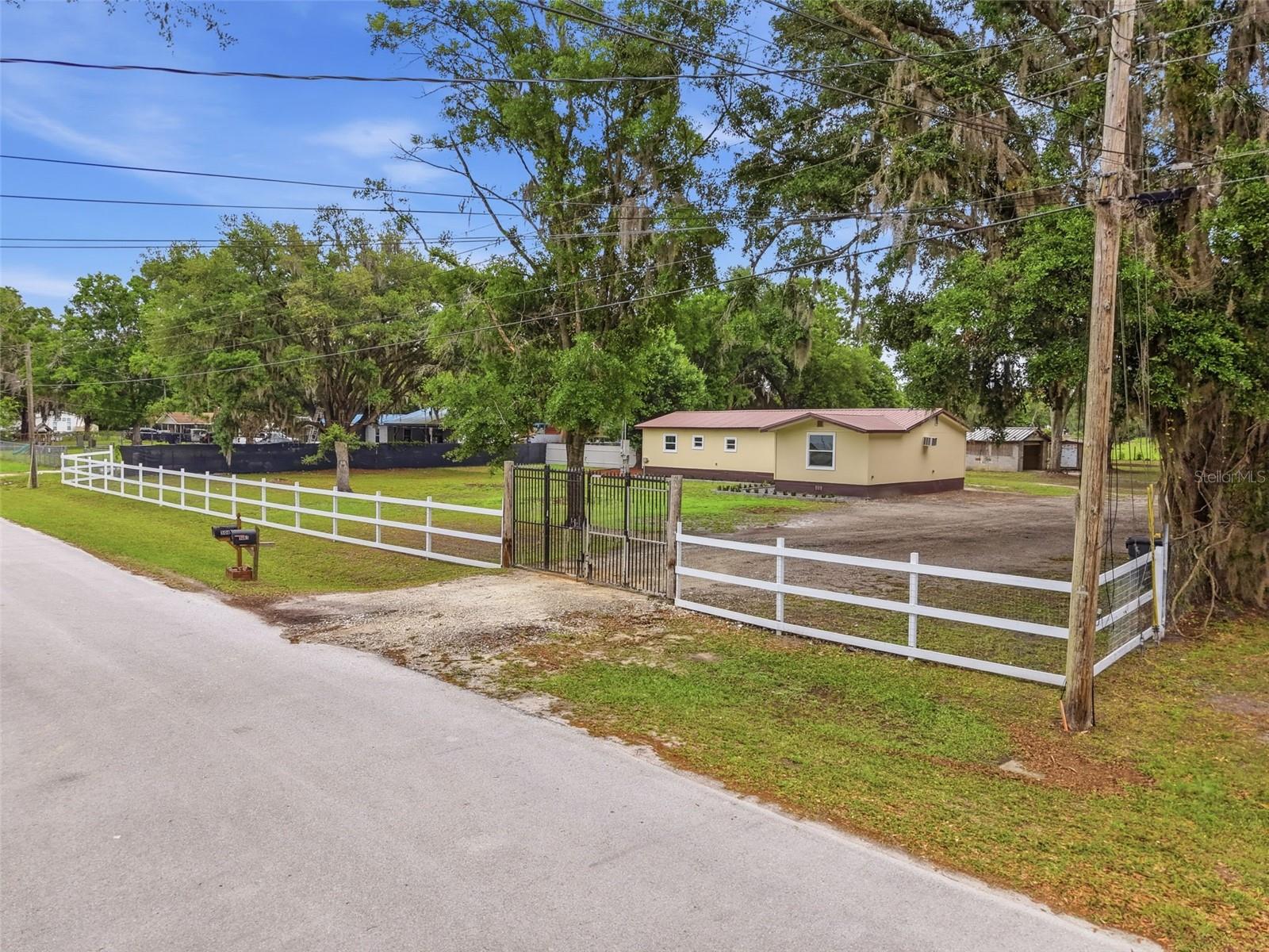 5063 Walnut Circle, FL