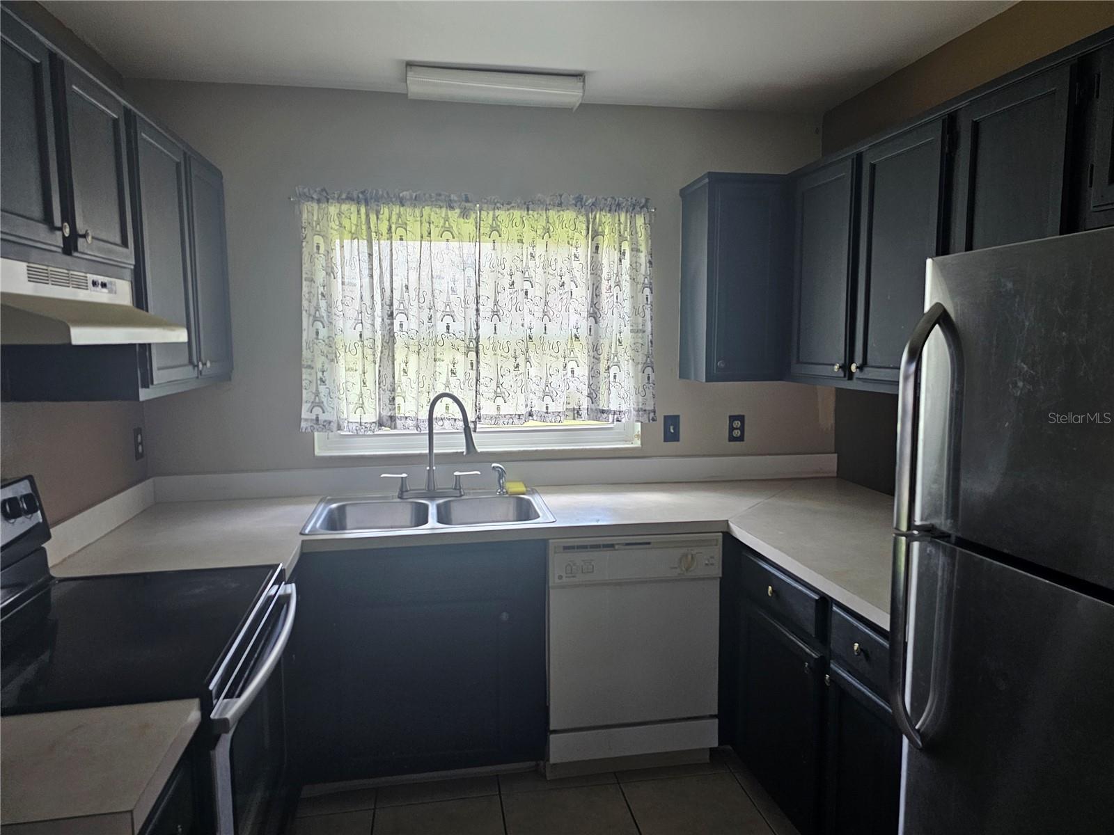 569 Hunter Circle, FL