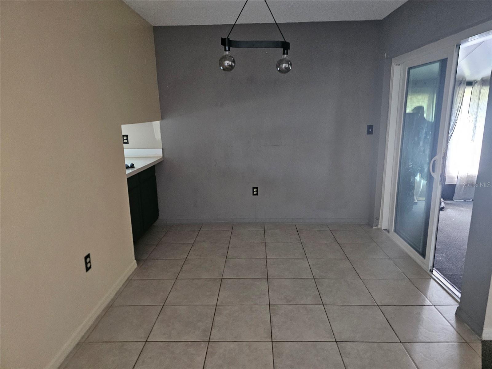569 Hunter Circle, FL