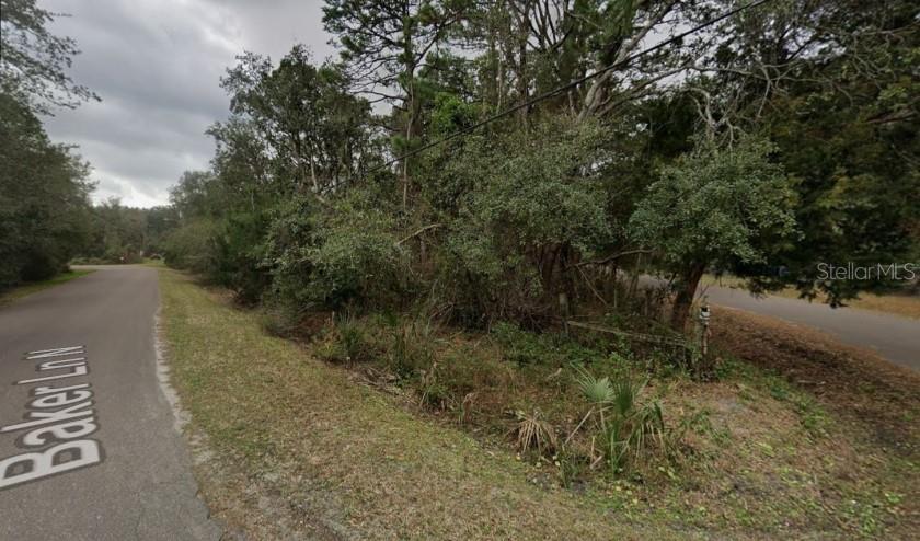N Baker Ln, FL