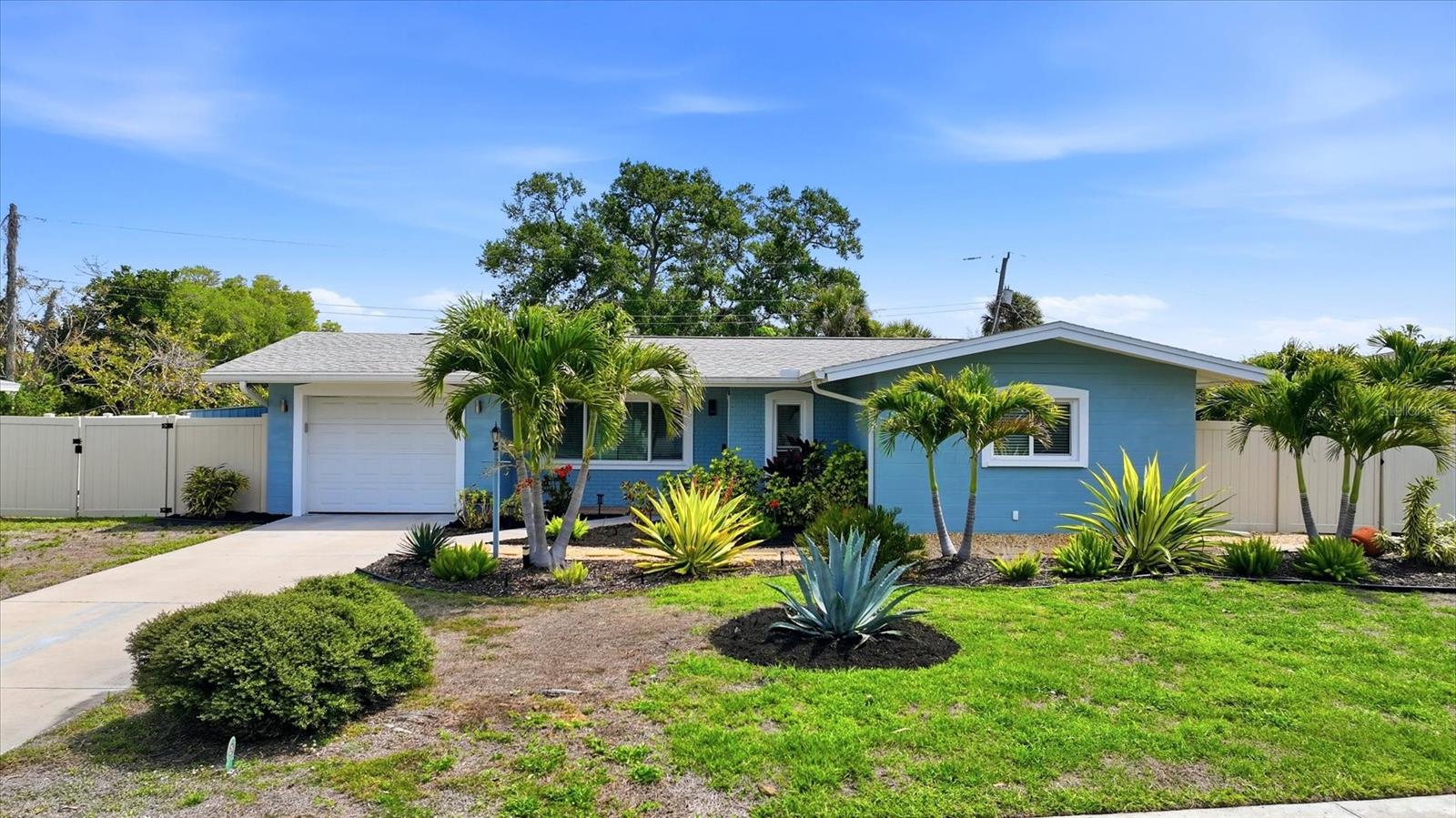 2486 Breakwater Circle, FL