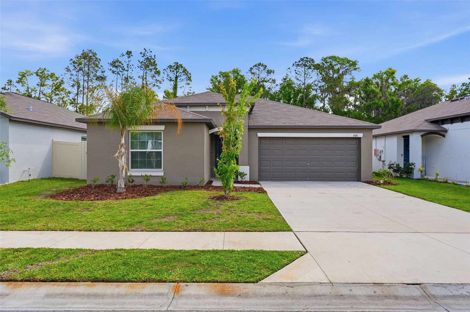 1681 Red Loop, FL