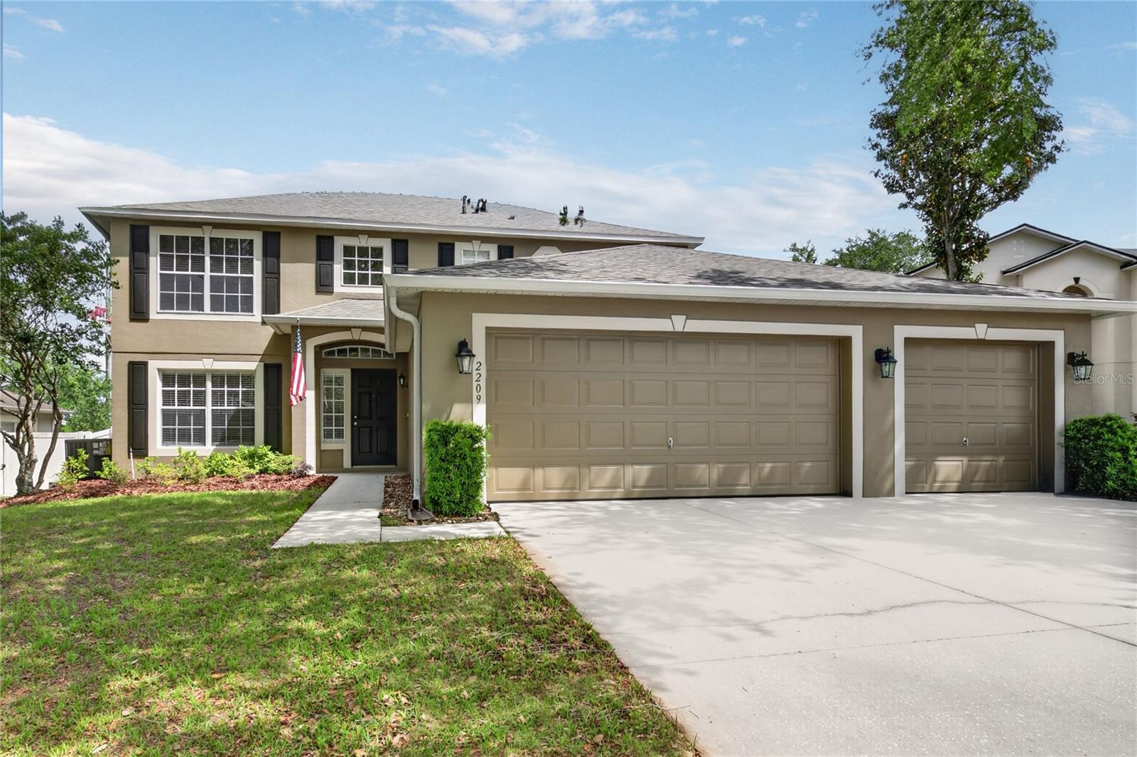 2209 Jennah Cir, FL