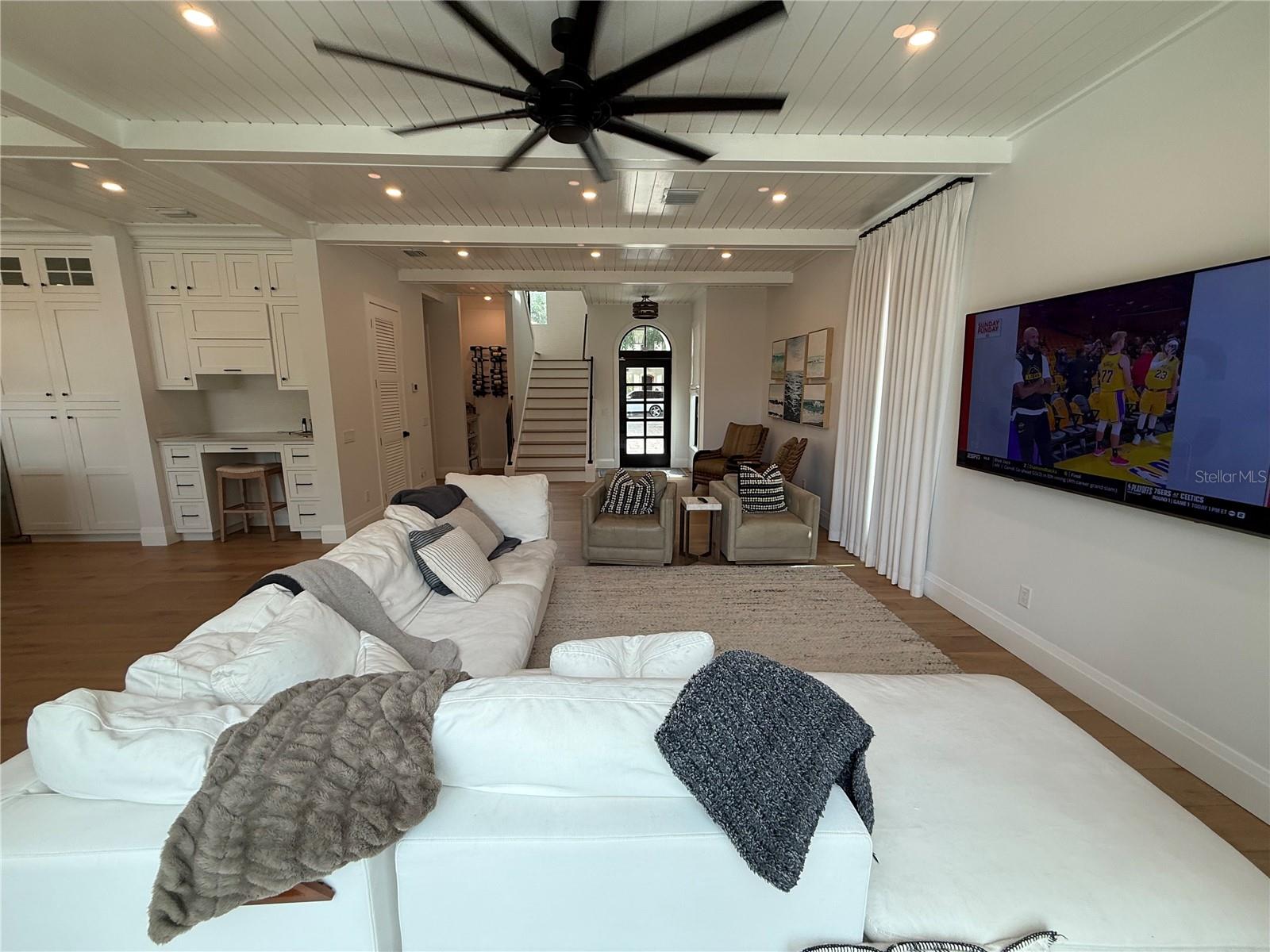 802 Hamilton Place Court, FL