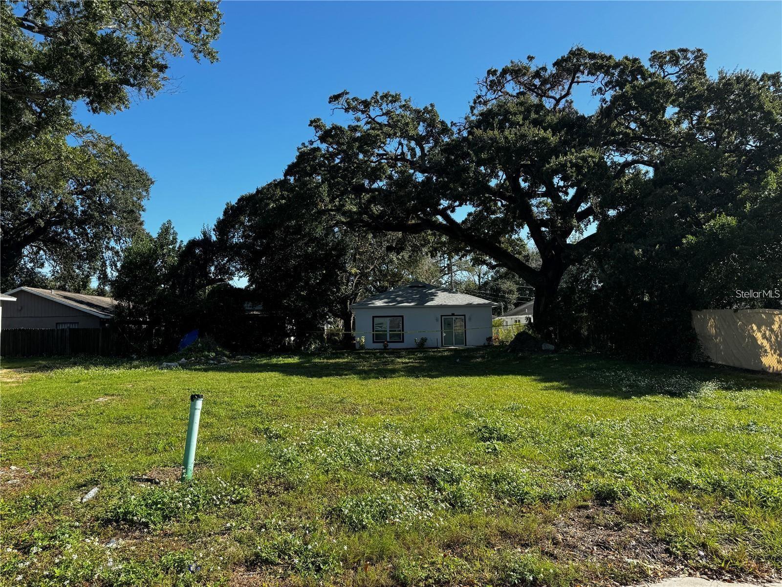 Easy Avenue, FL
