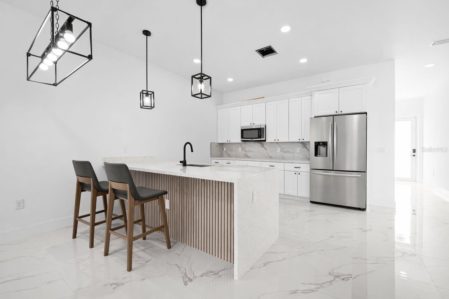 1024/1026 Diplomat Parkway, FL