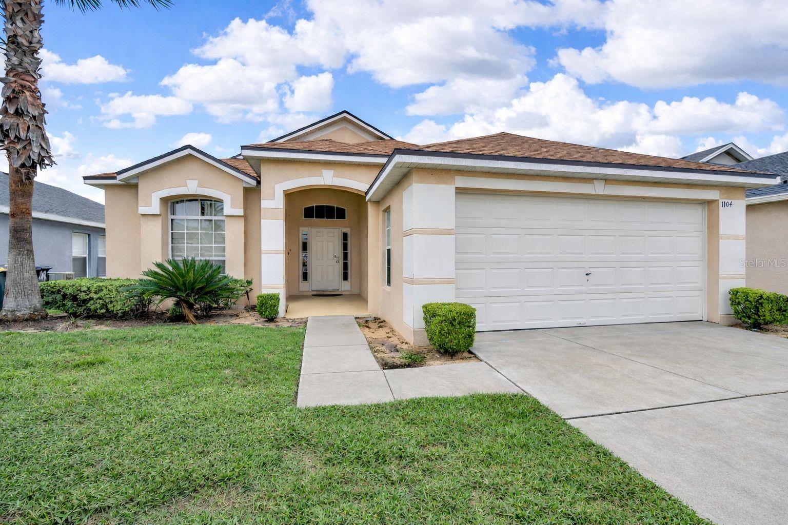 1104 Bloomingdale Dr, FL