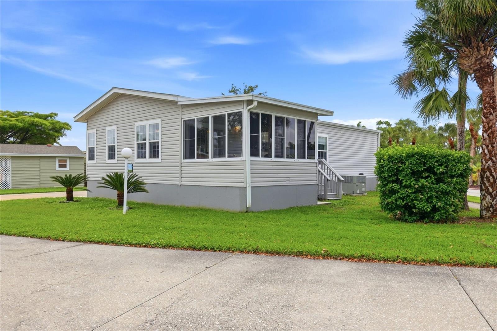 1 Meadow Circle, FL