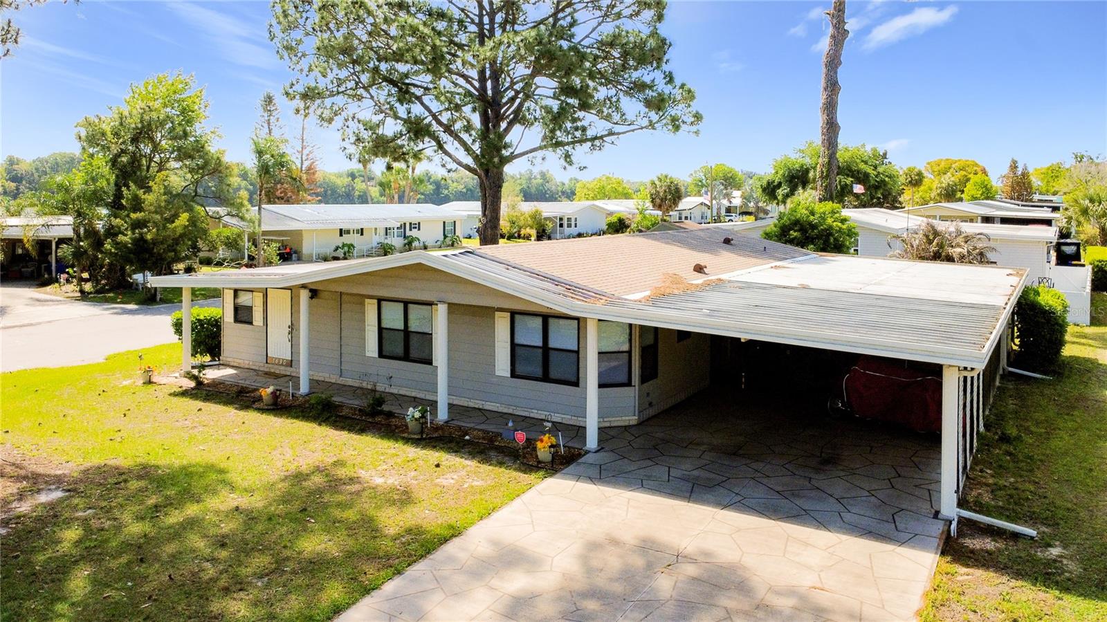 1690 Elkhart Circle, FL