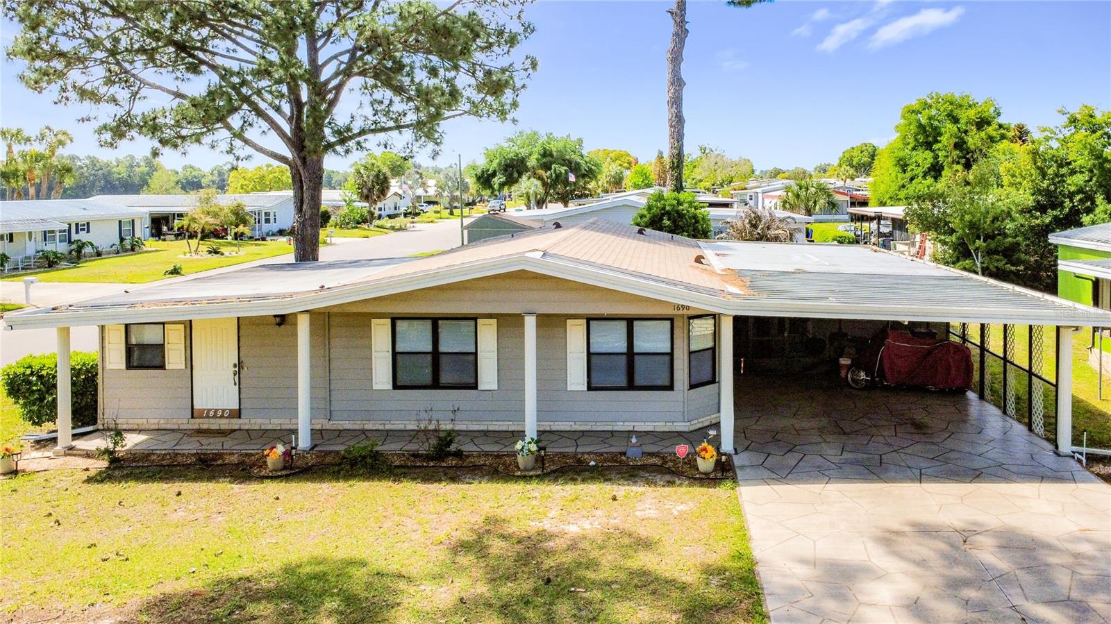 1690 Elkhart Circle, FL