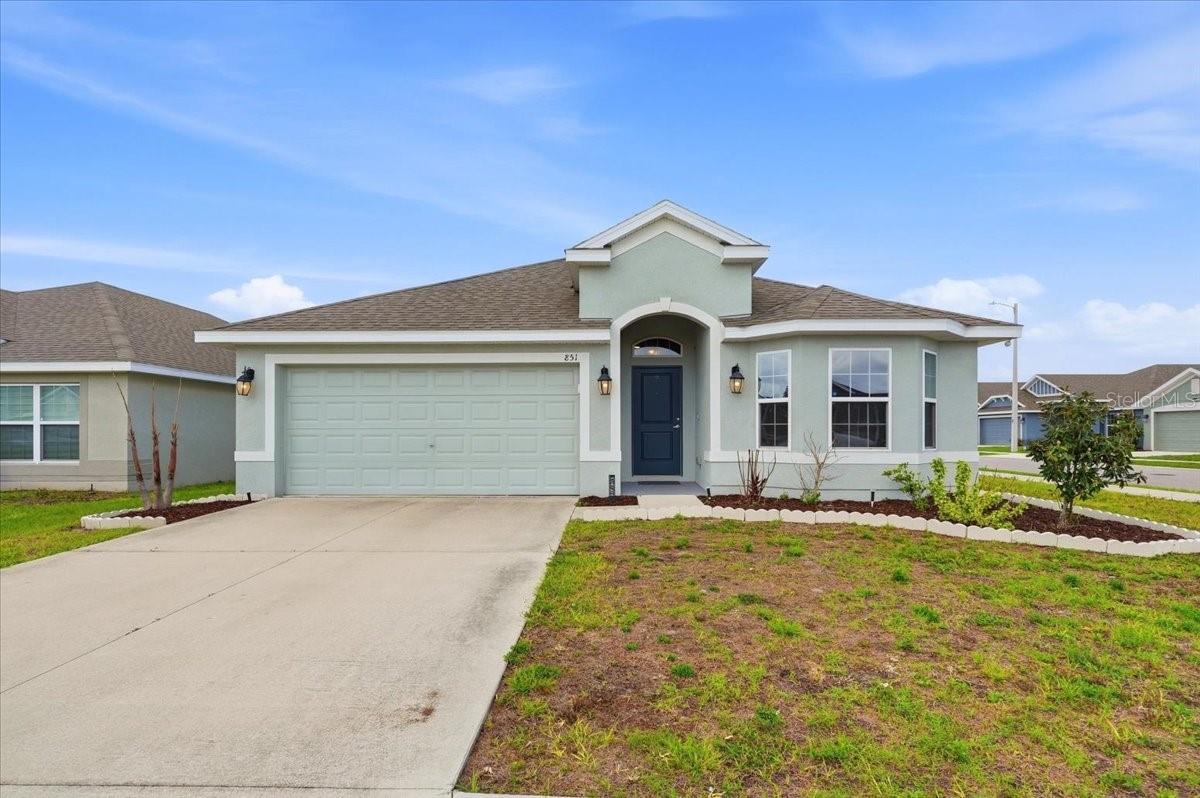 851 Vienna Dr, FL