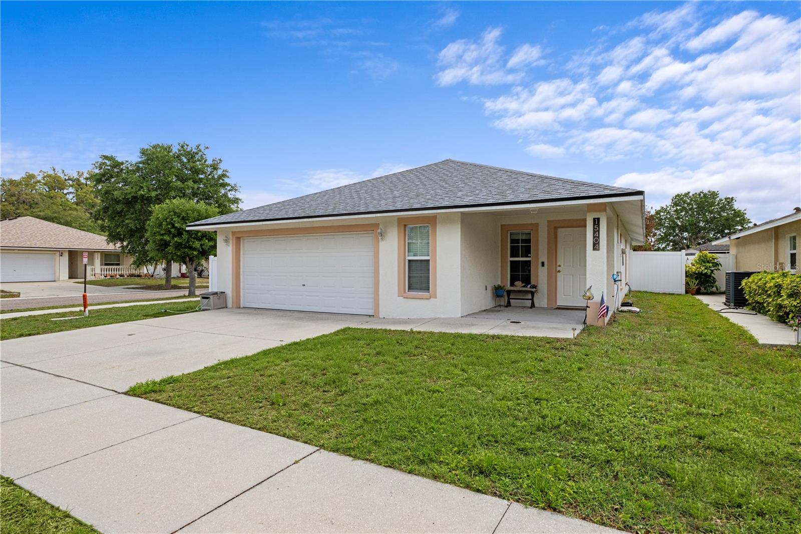 15404 Bama Breeze Place, FL