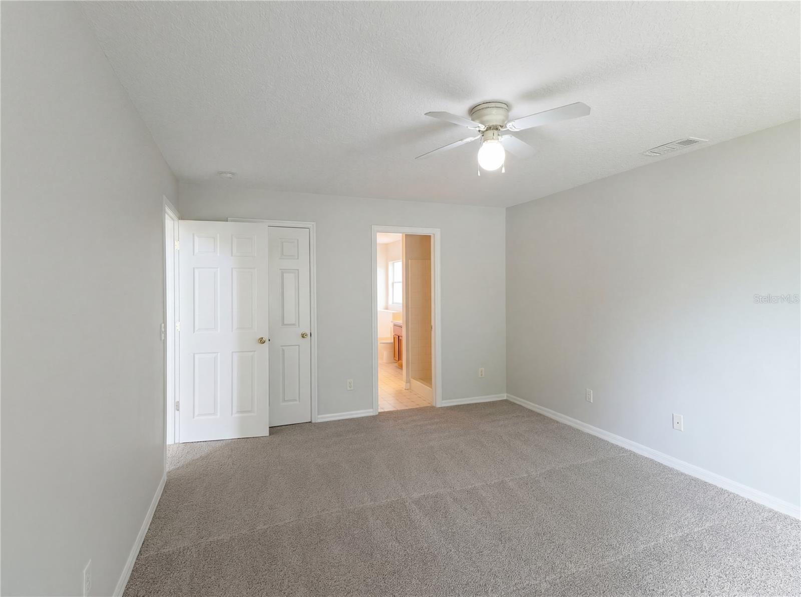 1021 Dekleva Drive, FL