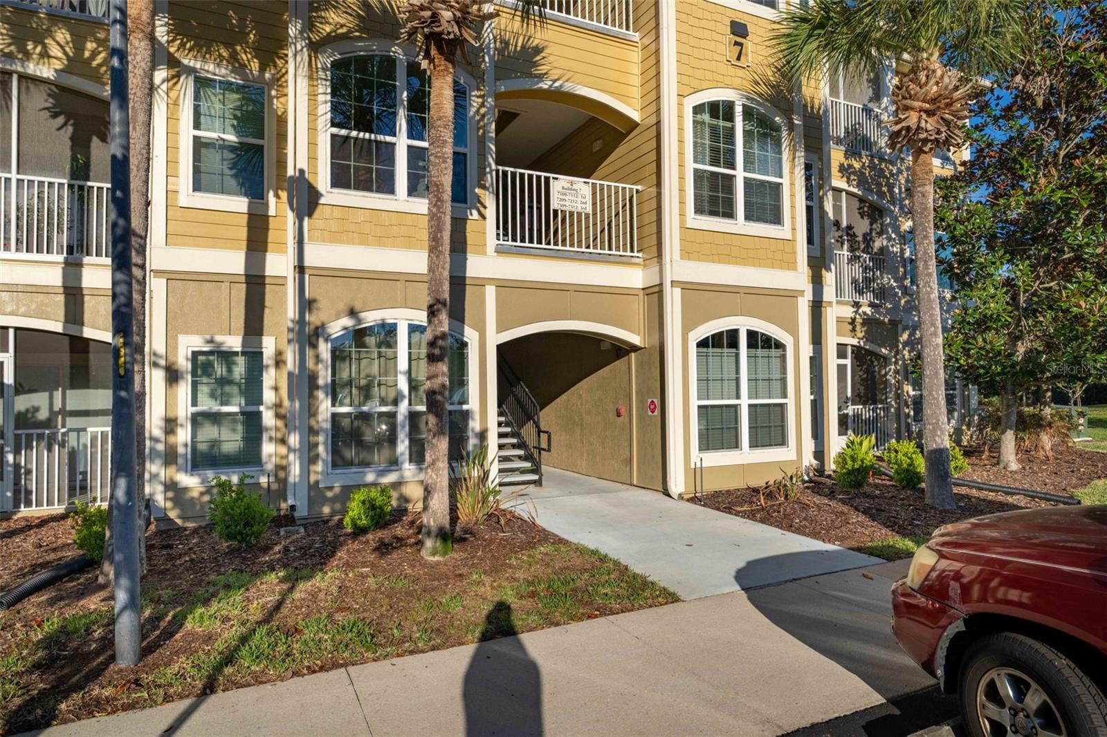 245 Old Village Center Circle, FL