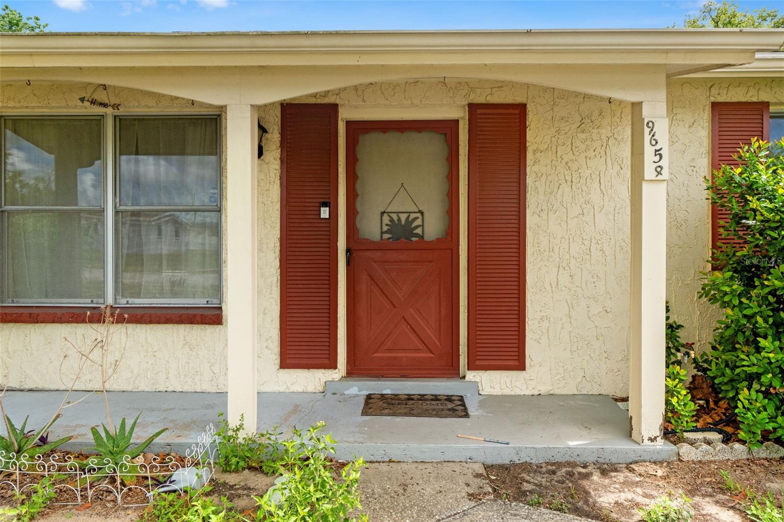 9658 Bayside Court, FL